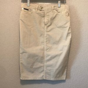 Dolce and Gabbana khaki skirt. Size 28/42